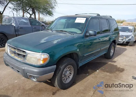 2000 Ford Explorer Xlt from USA, damaged, VIN 1FMZU63E2YZB48238